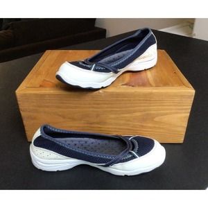 L.L Bean Mary Jane Womens Size 8.5 Medium Sandals Shoes Blue Cute 903A